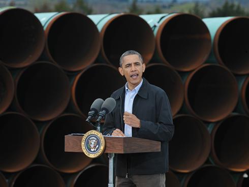 Obama gives speech welcoming the southern portion of the Keystone XL pipeline.