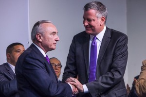 NYC Police Commissioner  Bill Bratton and Mayor Bill de Blasio (Photo by Christopher Gregory/Getty Images)